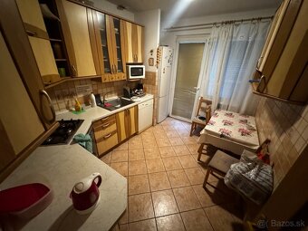 Ponúkam na prenájom veľkú, peknú izbu - 3