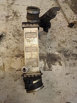 Chladič plniaceho vzduchu Mercedes A2760900214 - 3