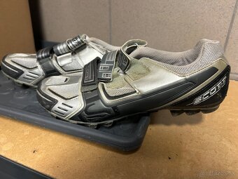 Topanky naslapovacie - 3