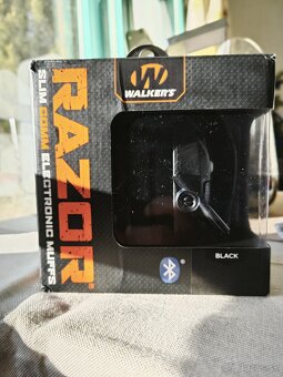 Walker's Razor Electronic Quad Muff w/ Bluetooth - 3