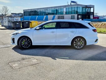 Kia Ceed SW GT line 7DCT - 3