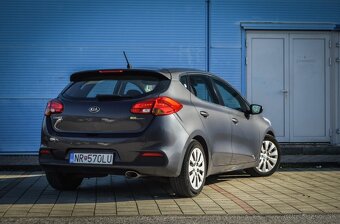 Kia Ceed 1.6 CRDi 81kW 2012 • 6 rýchlostí • Tempomat • - 3