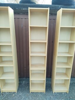 43 Knižnica Billy - 3