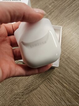 Samsung galaxy pads FE - 3