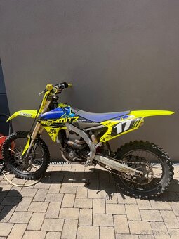 YAMAHA YZF450 - 3