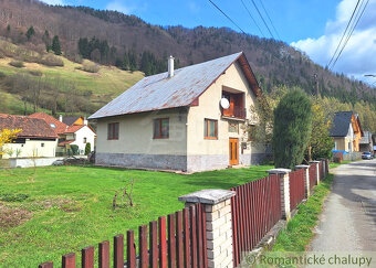 Praktický dom na peknom pozemku, vhodný na bývanie, alebo - 3