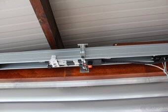 Predam Vnutorne elektricke zaluzie - 3