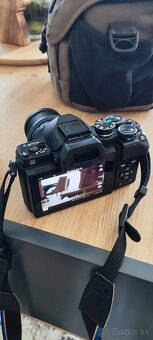 Fotoaparát Olympus  M10 mark III + príslušenstvo - 3