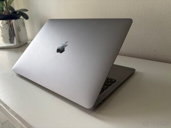 Predám Macbook Air 13,3” 2020 - M1 - IBA 11 cyklov - 3