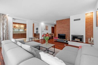 REZERVOVANÉ I BABONY TRE I Moderný 4-izbový dom v Hviezdosla - 3