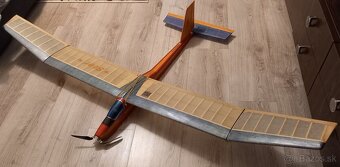 RC motorovy vetron - 3