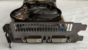 GIGABYTE N56GOC-1GI - 3