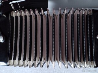 Predam akordeon Weltmeister Serino 80bas. - 3