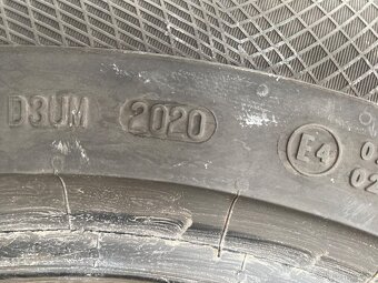 Predám 2ks pneumatík CONTINENTAL 215/65 R16 - 3