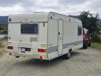 Obytny prives Adria Unica 502 LH - predstan - 3