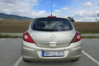 Opel Corsa benzín - 3