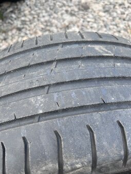 Letné pneu 2ks 235/40 r19 - 3