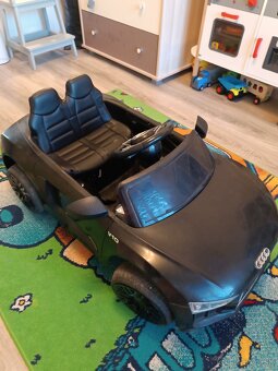 Detské elektrické autíčko Audi R8 spyder - 3