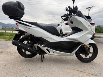 Skúter Honda PCX 125 r2017 - 3