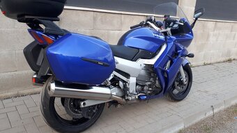 Yamaha FJR 1300 - 3