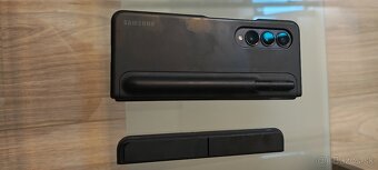 Samsung Galaxy Z Fold4 5G 12 GB / 256 GB - čierny - 3