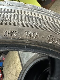 255/40 r19 - 3