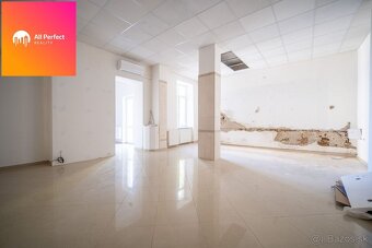 Na predaj viacúčelový nebytový priestor s terasou v centre m - 3
