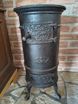 Staré liatinové kachle - 3