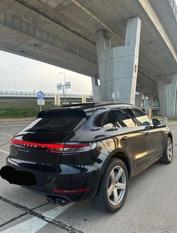 Porsche Mcan Turbo - 3