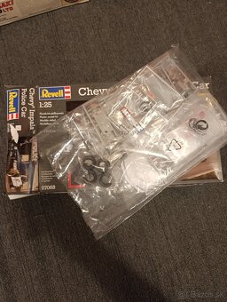 REVELL - '05 Chevy Impala Police Car - 3
