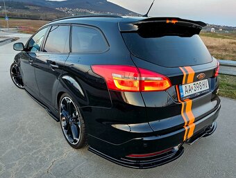 FORD FOCUS 2.0 ST eco boost / Maxton optik / Max vybava - 3