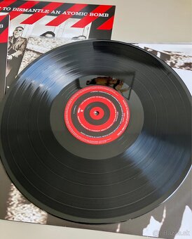 LP U2 - Hot To Dismantle An Atomic Bomb - 3