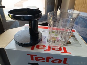 Šnekový odšťavovač Tefal zc150838 - 3