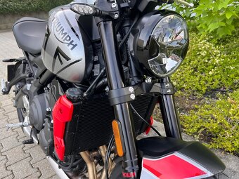 Triumph trident 660 - 3