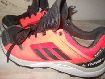 Novétenisky Prestige AdidasTERREX č.43 - 3
