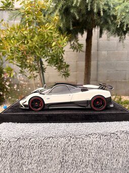 Almost Real / Pagani Zonda Cinque / 1:18 - 3