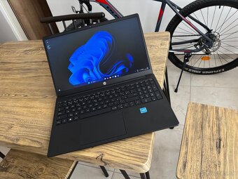 HP/Notebook/4GB RAM DDR5/128GB NVMe SSD/Intel HD (2GB) - 3
