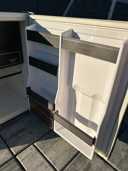 Plne funkčná chladnička s mrazničkou - 3