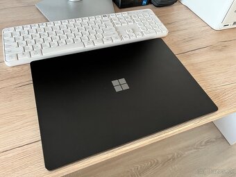 Microsoft Surface Laptop 4 Black - 3