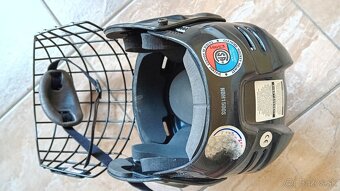 Prilba Nike Bauer FM2500 S - 3