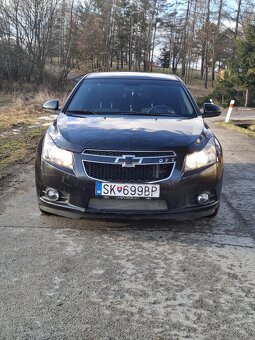 Predám chevrolet Cruze 1.6bendzin - 3