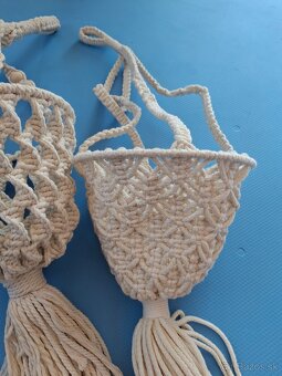 Závesné kvetináče. - 3