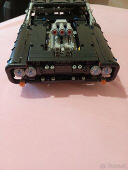 Lego technics Dodge Challenger - 3