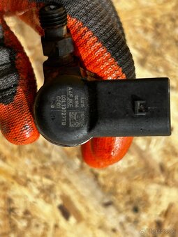 Vstreky/Vstrekovače 1.6TDi 77KW CAYC 03L130277B - 3