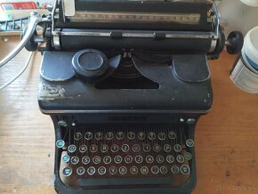 Písací stroj - woodstock - 3
