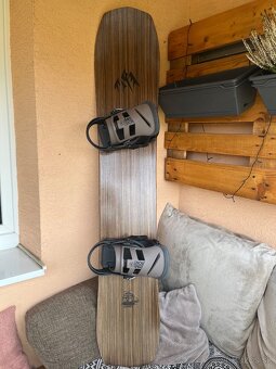 Snowboard jones - 3