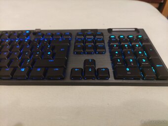Predám bezdrôtovú mechanickú klávesnicu Logitech G915 - 3