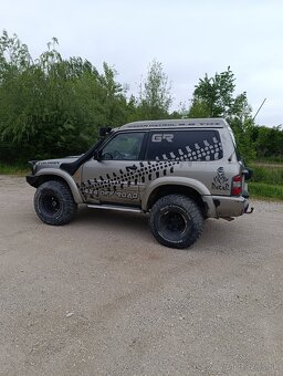 Predám Nissan patrol y61 - 3