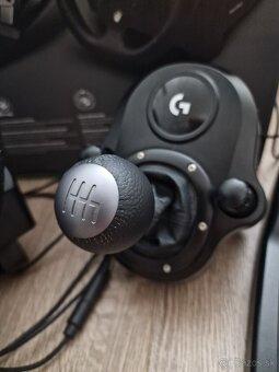 Predám herný volant logitech g923 xbox edícia + radiaca páka - 3