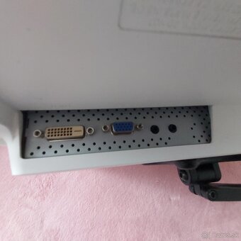 LG monitor - 3